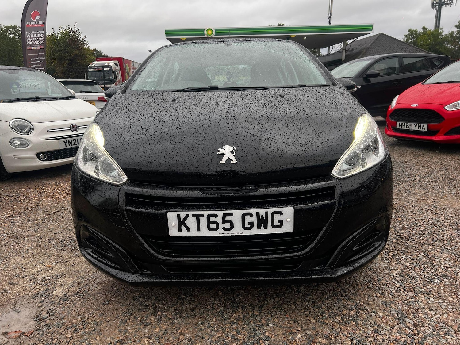 Used Peugeot 208 2016 for sale - 76486790: Photo 9