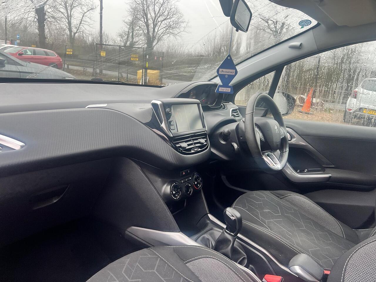 Used Peugeot 2008 2018 for sale - 77376783: Photo 13