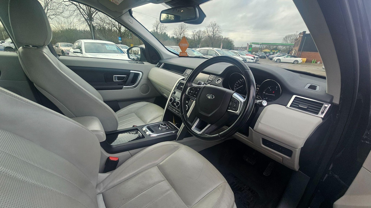 Used Land Rover Discovery Sport 2015 for sale - 77440650: Photo 10