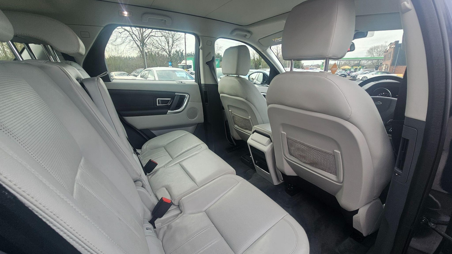 Used Land Rover Discovery Sport 2015 for sale - 77440650: Photo 13