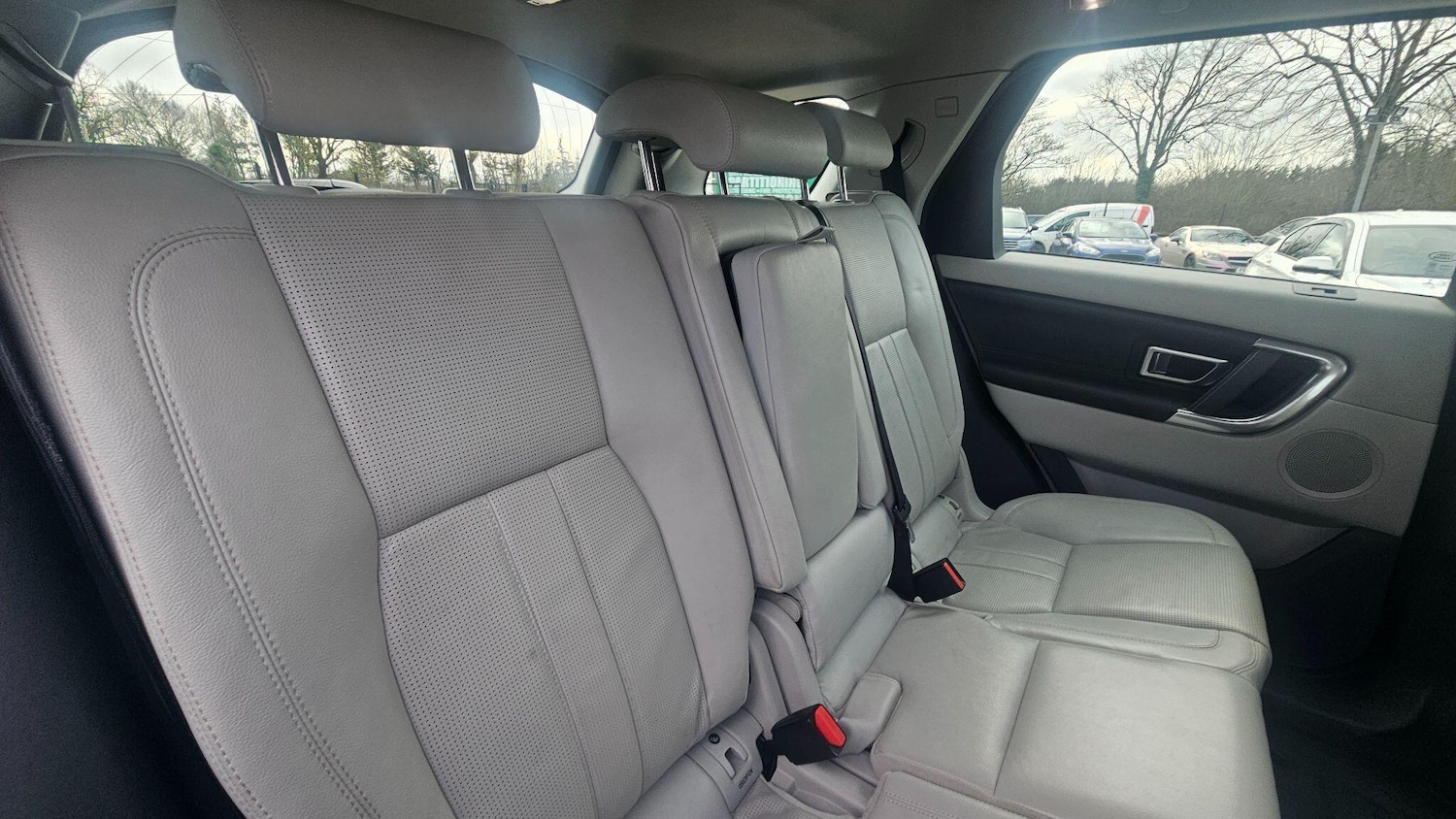 Used Land Rover Discovery Sport 2015 for sale - 77440650: Photo 15