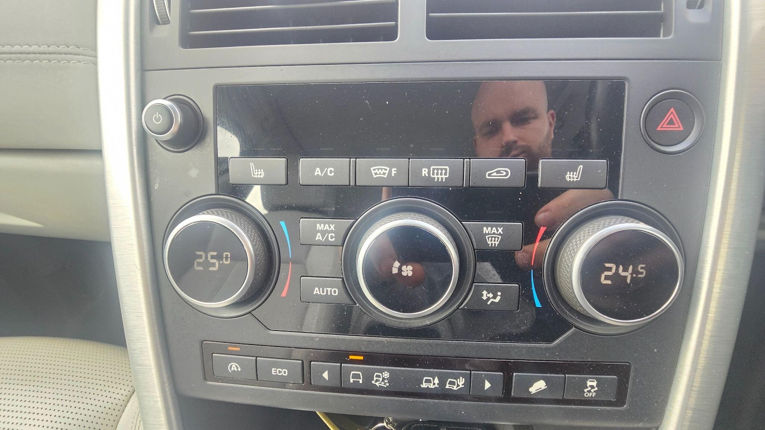 Used Land Rover Discovery Sport 2015 for sale - 77440650: Photo 26