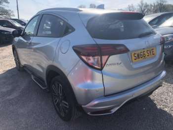 Used Honda HR-V 2017 for sale - 74802772: Photo