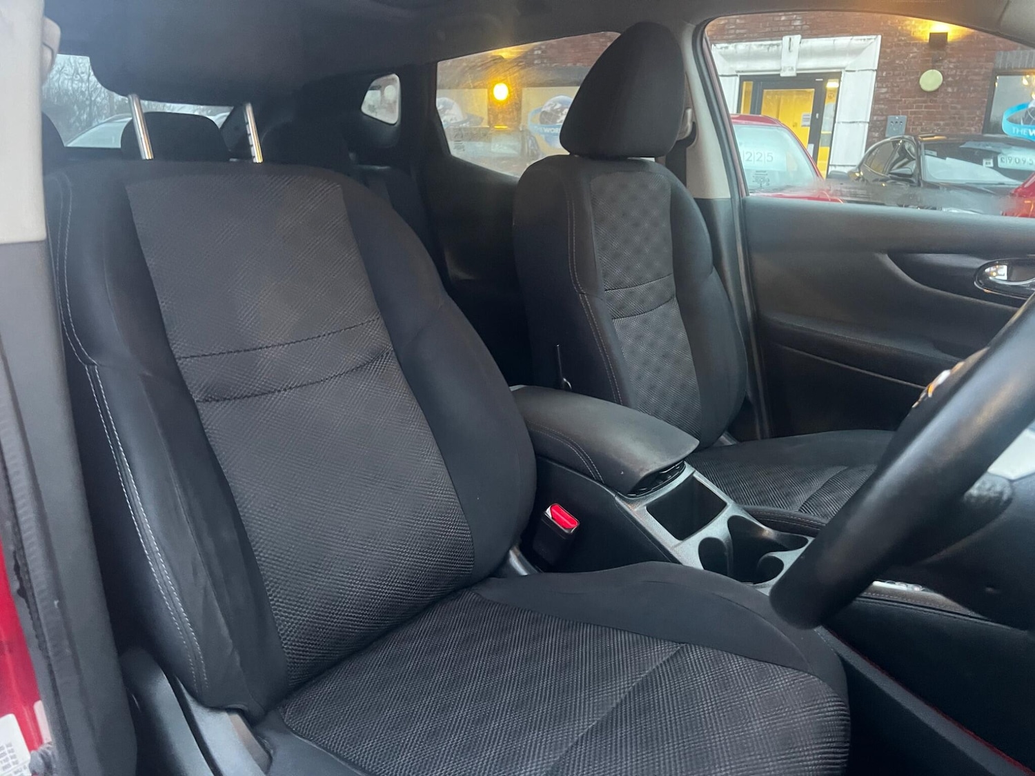 Used Nissan Qashqai 2014 for sale - 76975536: Photo 15