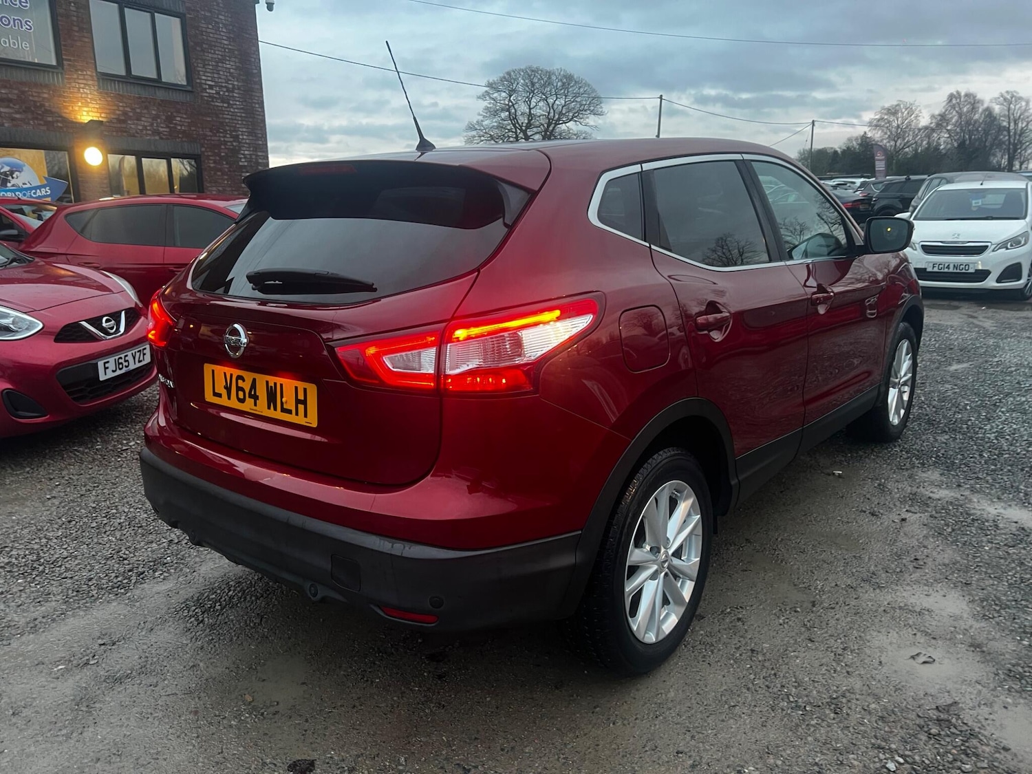 Used Nissan Qashqai 2014 for sale - 76975536: Photo 9