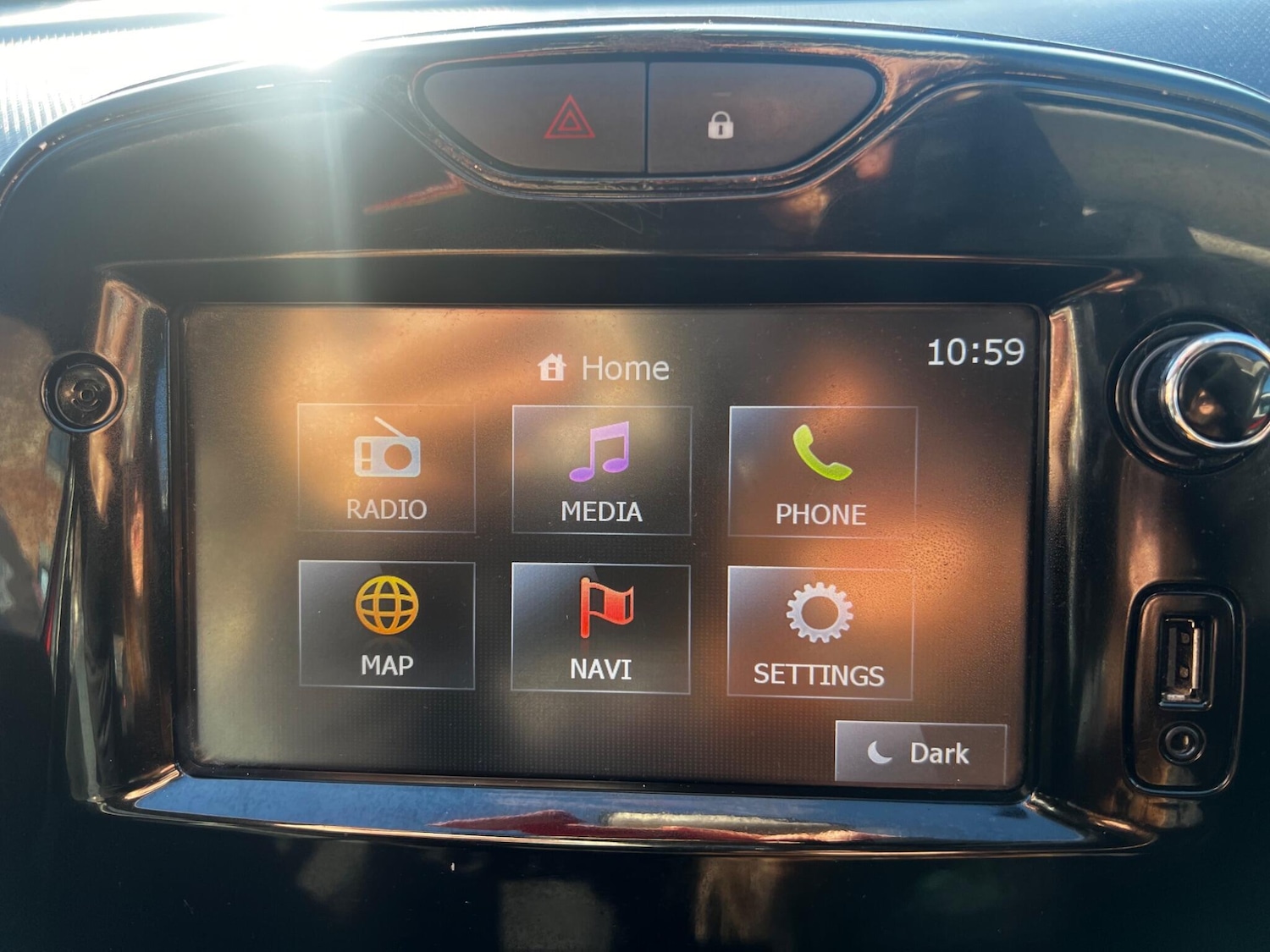 Used Renault Clio 2014 for sale - 76995300: Photo 34