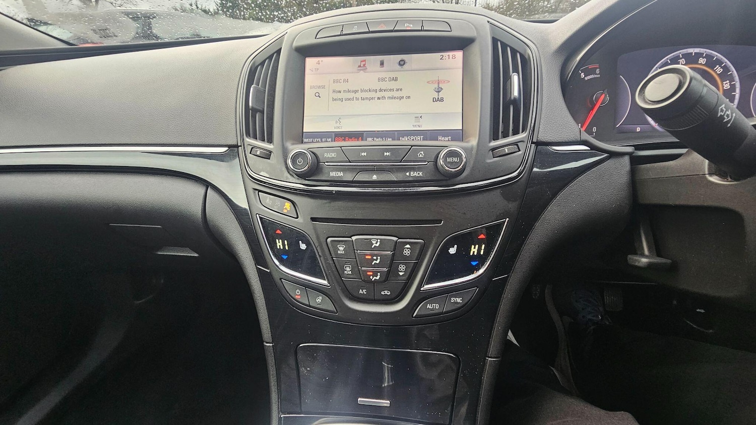 Used Vauxhall Insignia 2015 for sale - 76975965: Photo 30