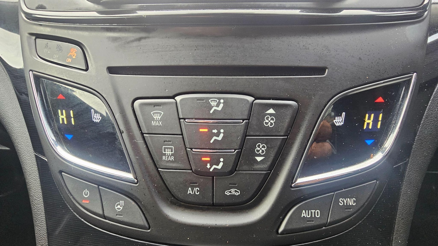 Used Vauxhall Insignia 2015 for sale - 76975965: Photo 31