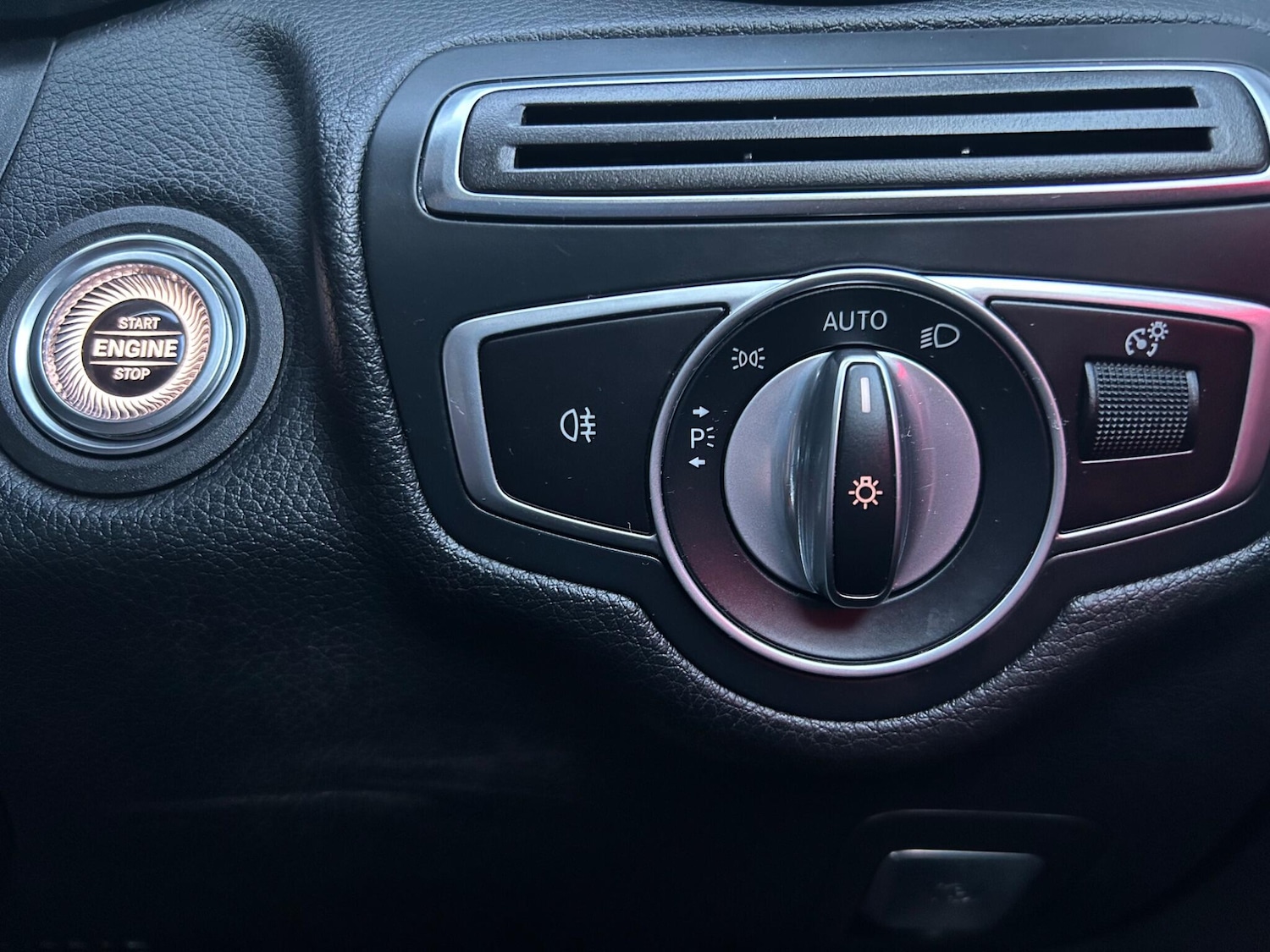 Used Mercedes-Benz C Class 2020 for sale - 77440052: Photo 22