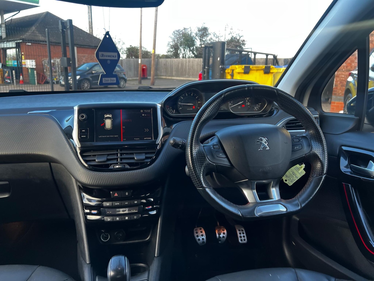 Used Peugeot 208 2017 for sale - 76645384: Photo 13