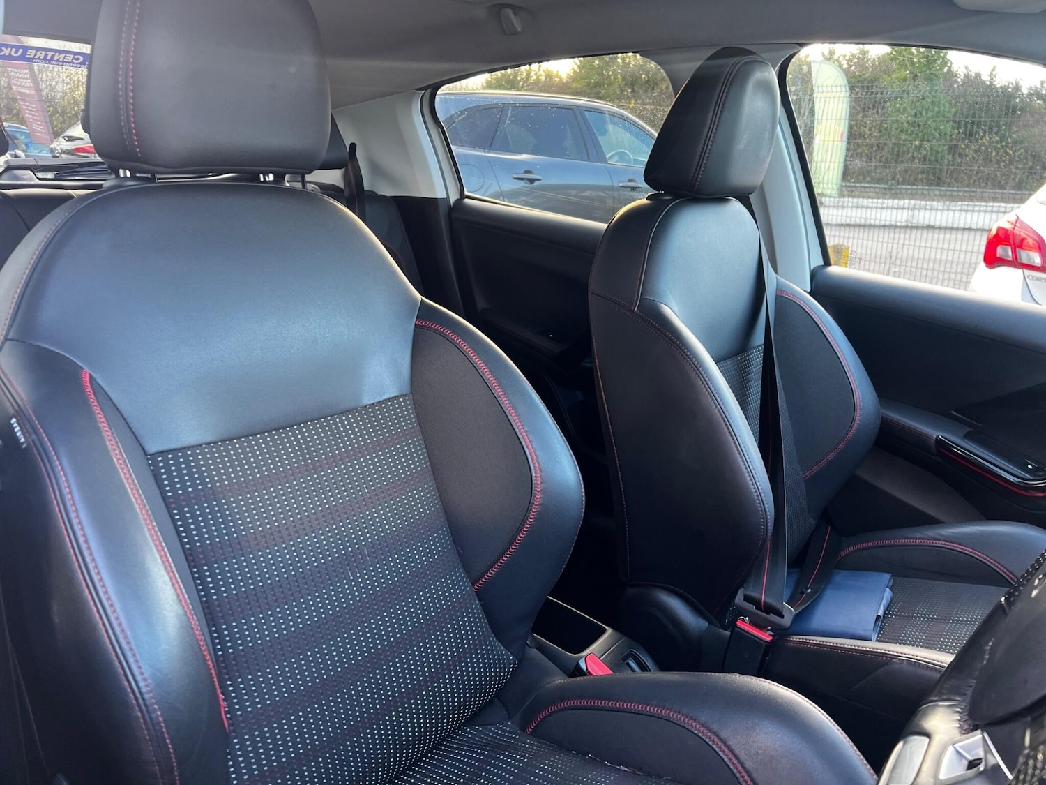 Used Peugeot 208 2017 for sale - 76645384: Photo 16