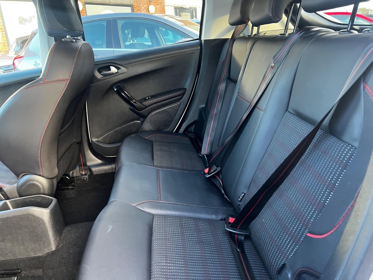 Used Peugeot 208 2017 for sale - 76645384: Photo 21