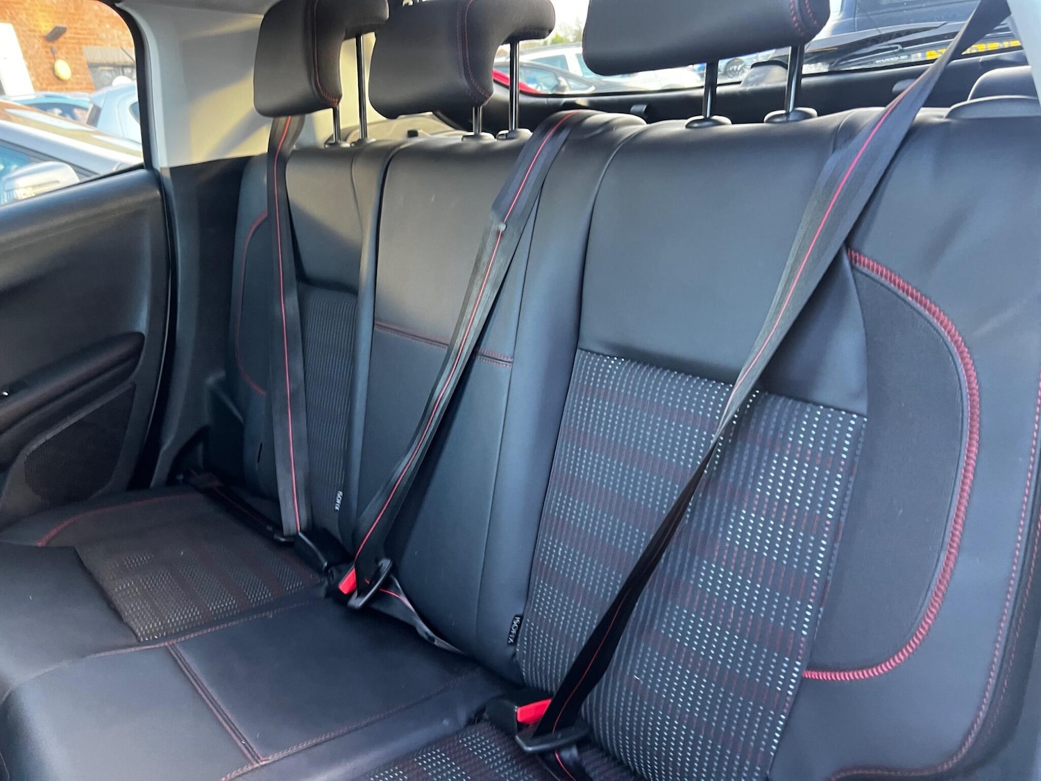 Used Peugeot 208 2017 for sale - 76645384: Photo 22