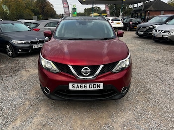 Used Nissan Qashqai 2016 for sale - 76486754: Photo