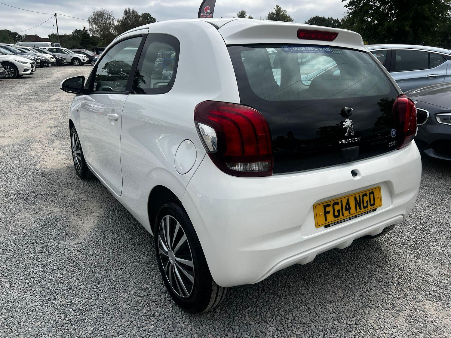 Used Peugeot 108 2014 for sale - 76486705: Photo 4