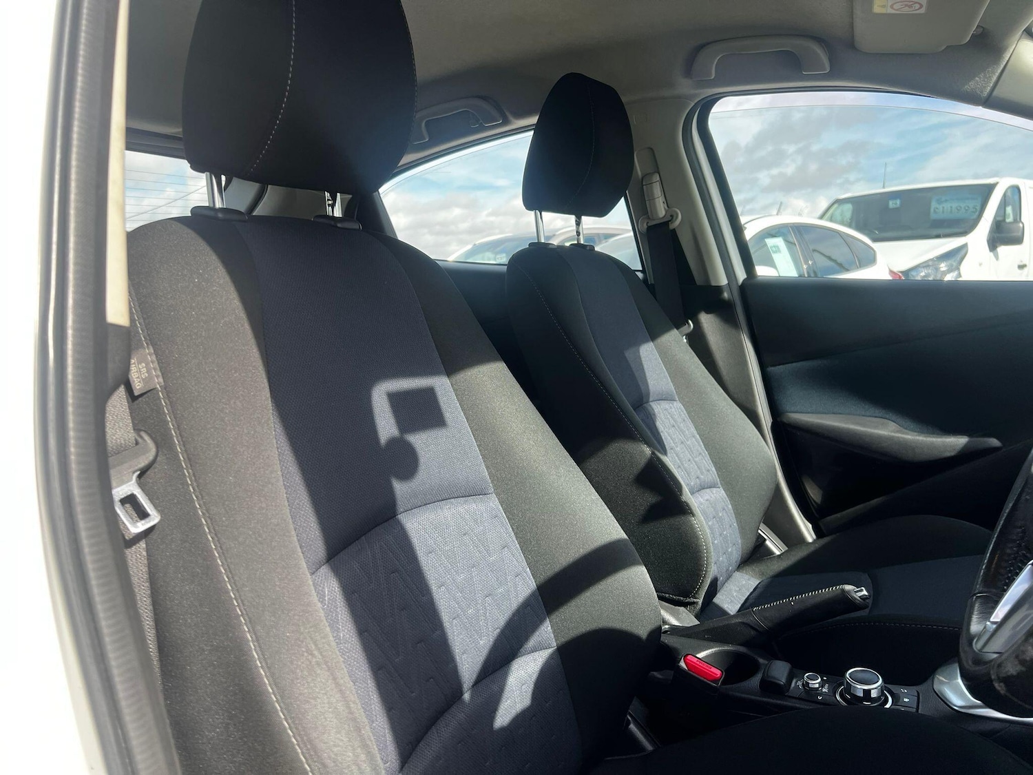 Used Mazda Mazda2 2017 for sale - 76486710: Photo 17