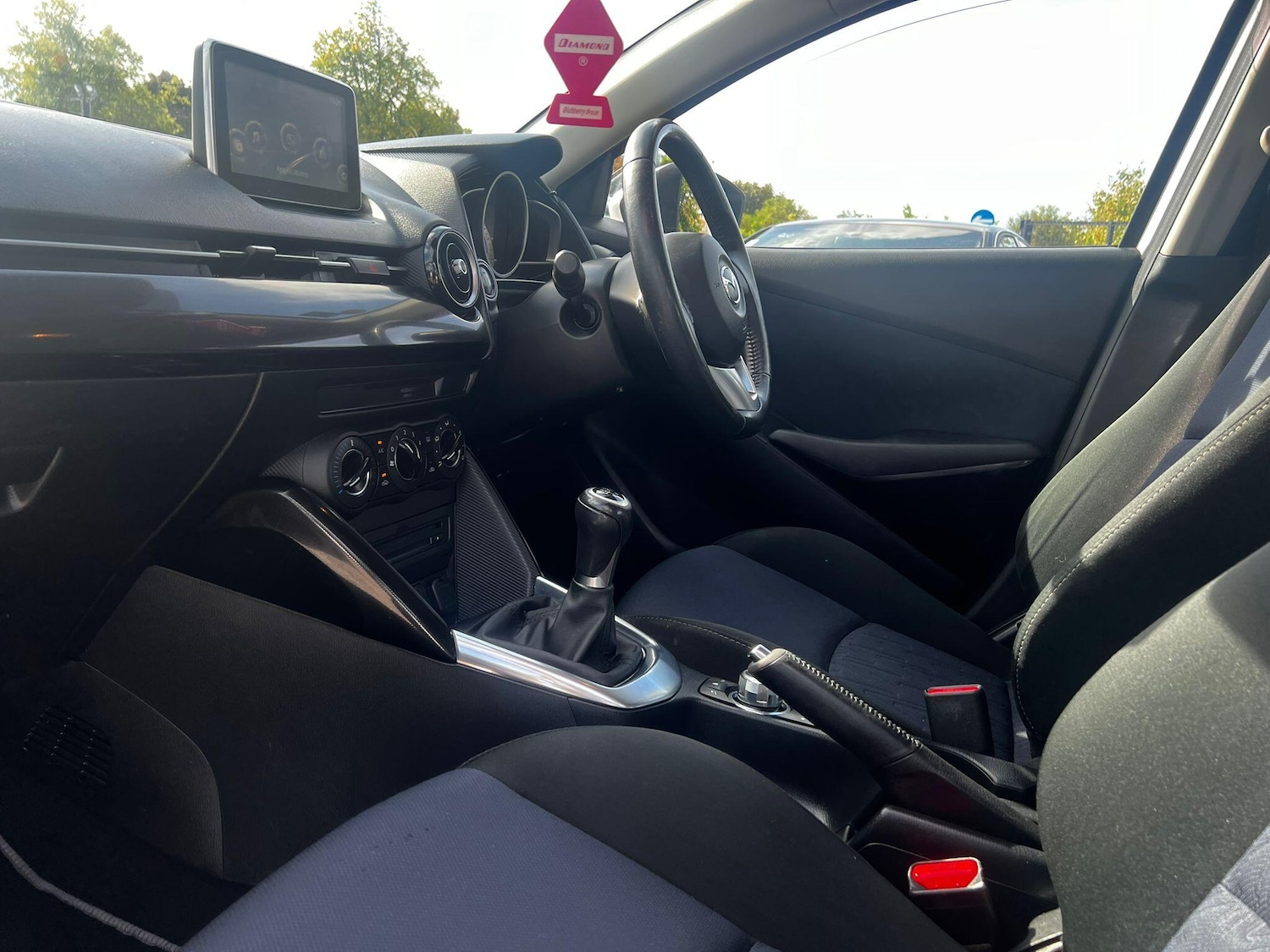 Used Mazda Mazda2 2017 for sale - 76486710: Photo 32