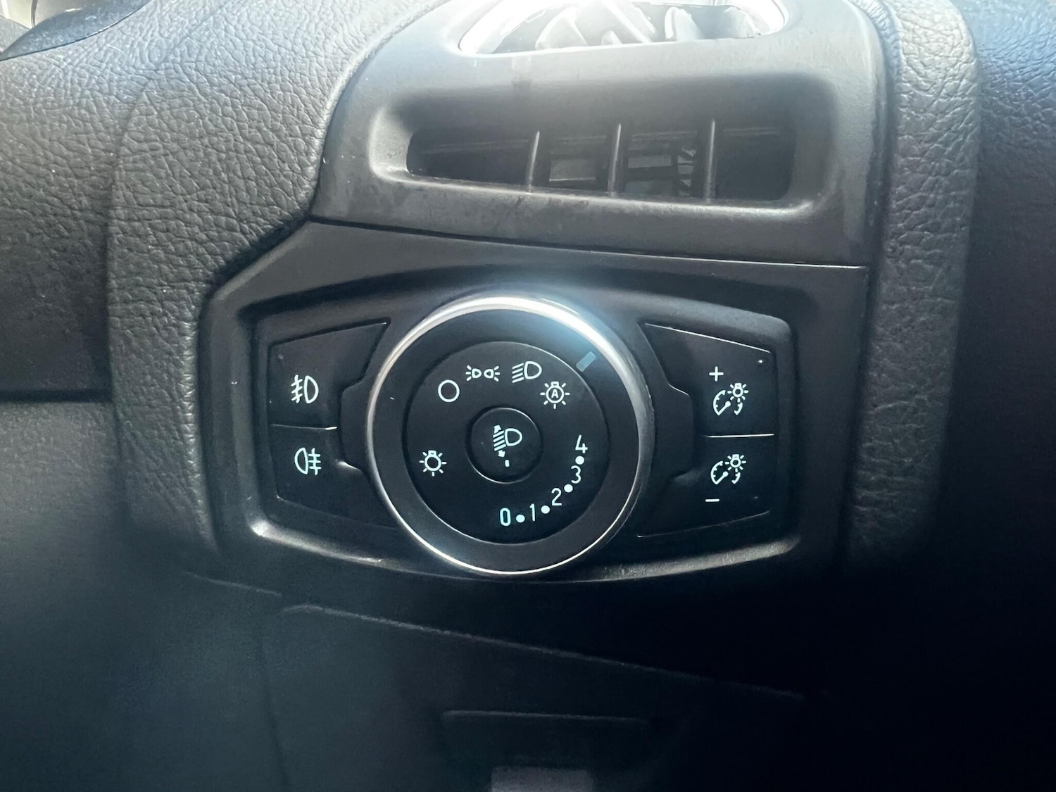 Used Ford Focus 2017 for sale - 76486771: Photo 28