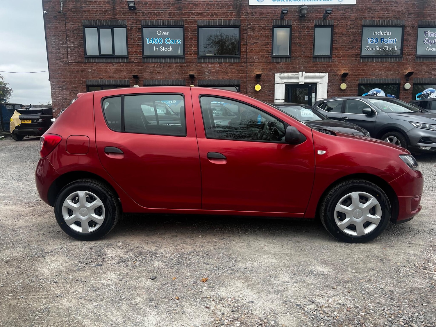 Used Dacia Sandero 2017 for sale - 76486722: Photo 10