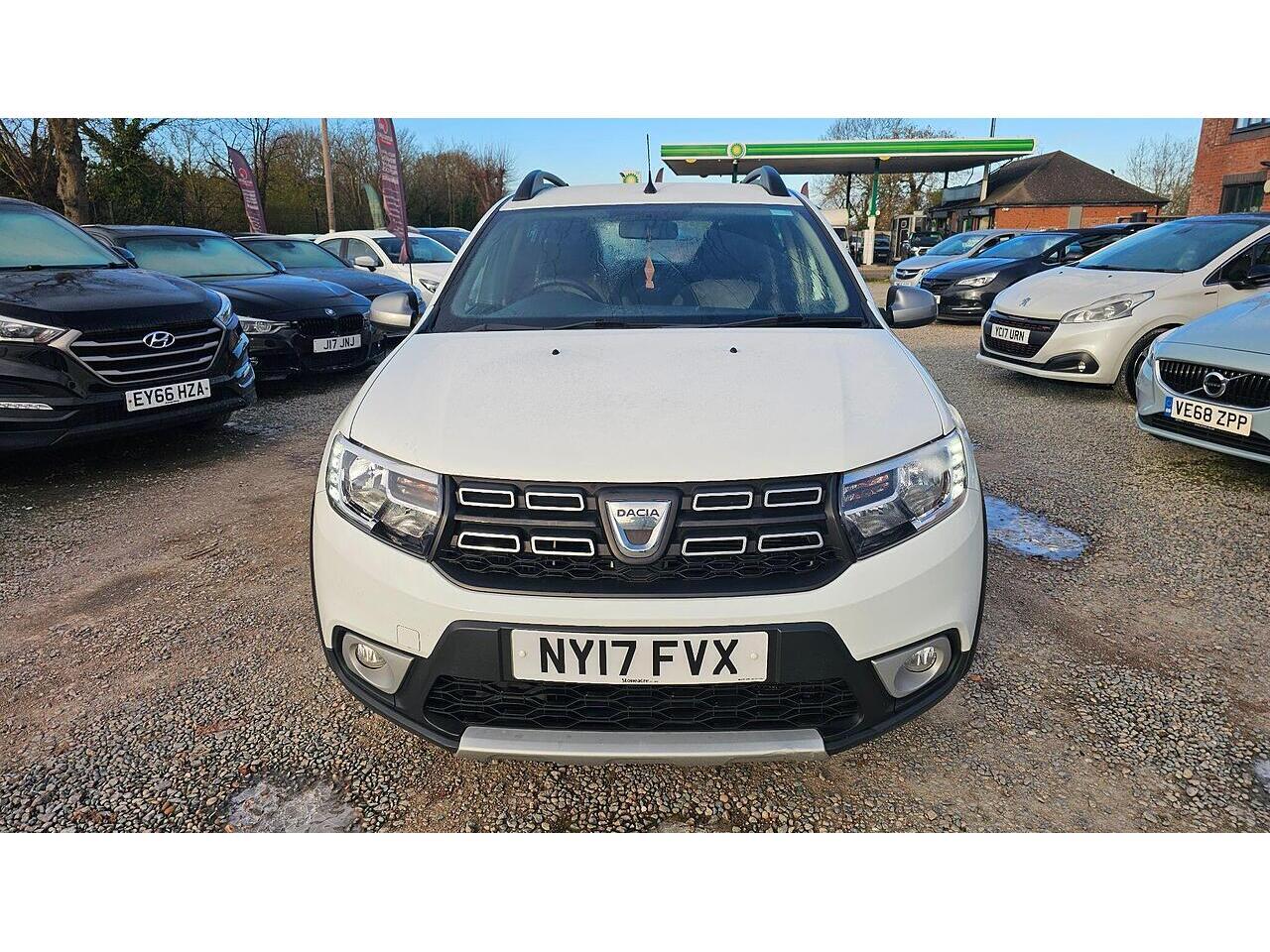 Used Dacia Sandero Stepway 2017 for sale - 77345558: Photo 10