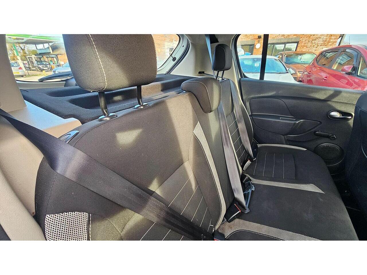 Used Dacia Sandero Stepway 2017 for sale - 77345558: Photo 16