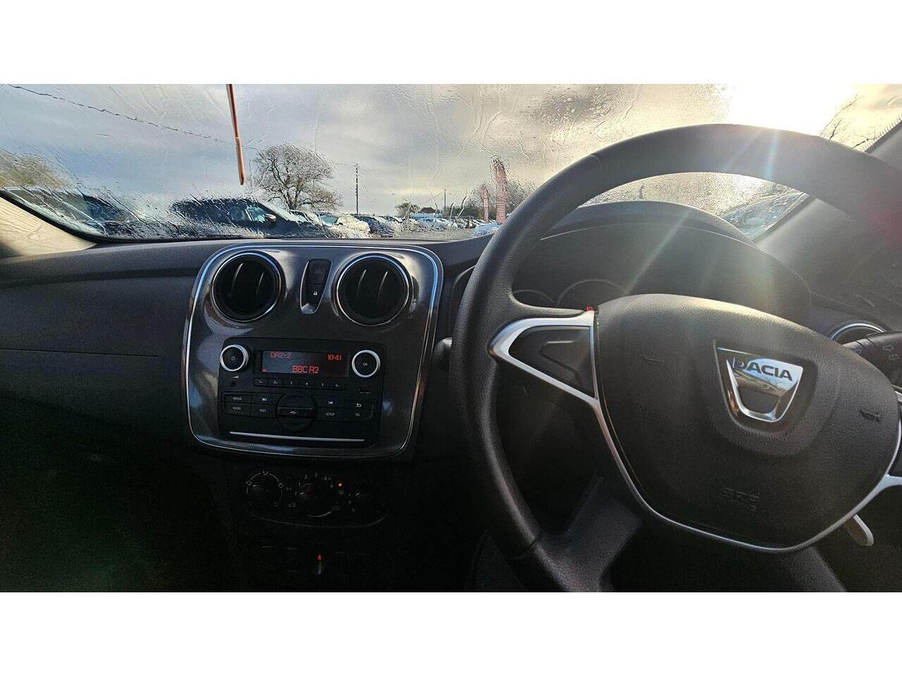 Used Dacia Sandero Stepway 2017 for sale - 77345558: Photo 24