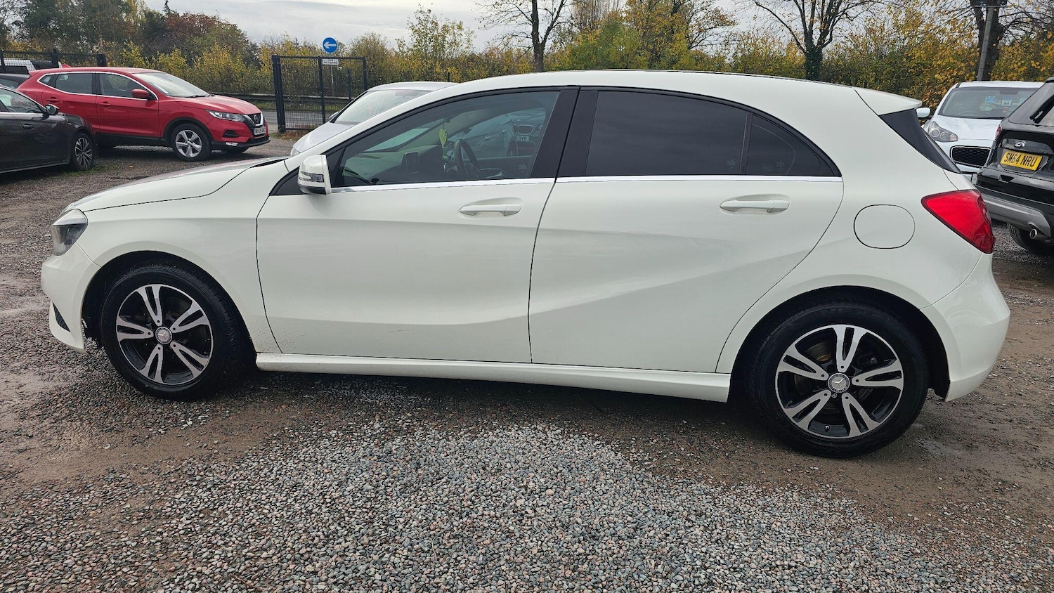 Used Mercedes-Benz A-Class 2014 for sale - 76486746: Photo 4