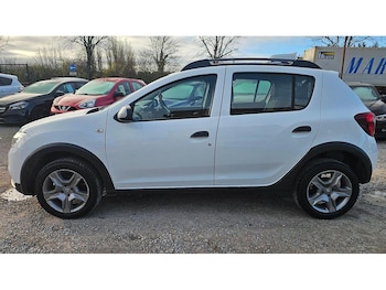 Used Dacia Sandero Stepway 2017 for sale - 77029085: Photo