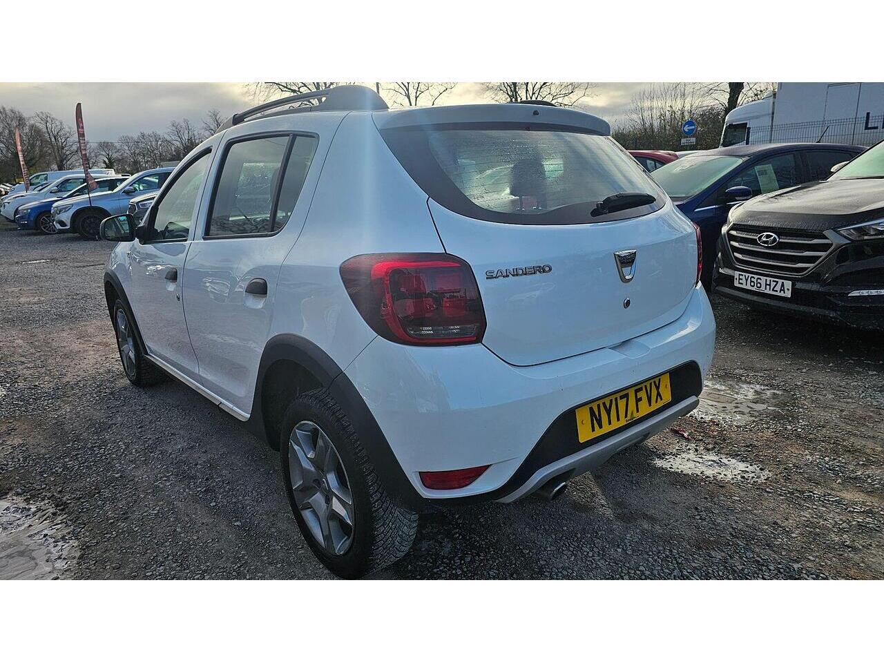 Used Dacia Sandero Stepway 2017 for sale - 77029085: Photo 5