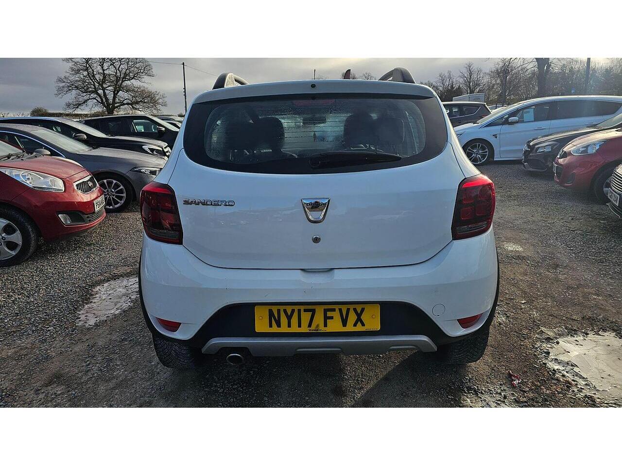 Used Dacia Sandero Stepway 2017 for sale - 77029085: Photo 6