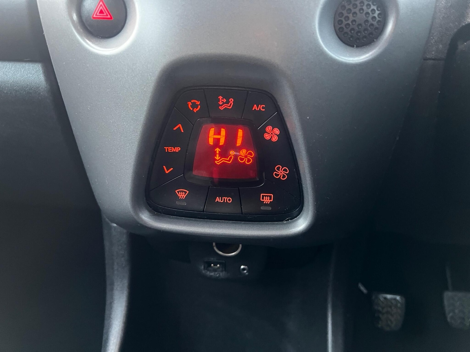 Used Toyota AYGO 2019 for sale - 77647133: Photo 31