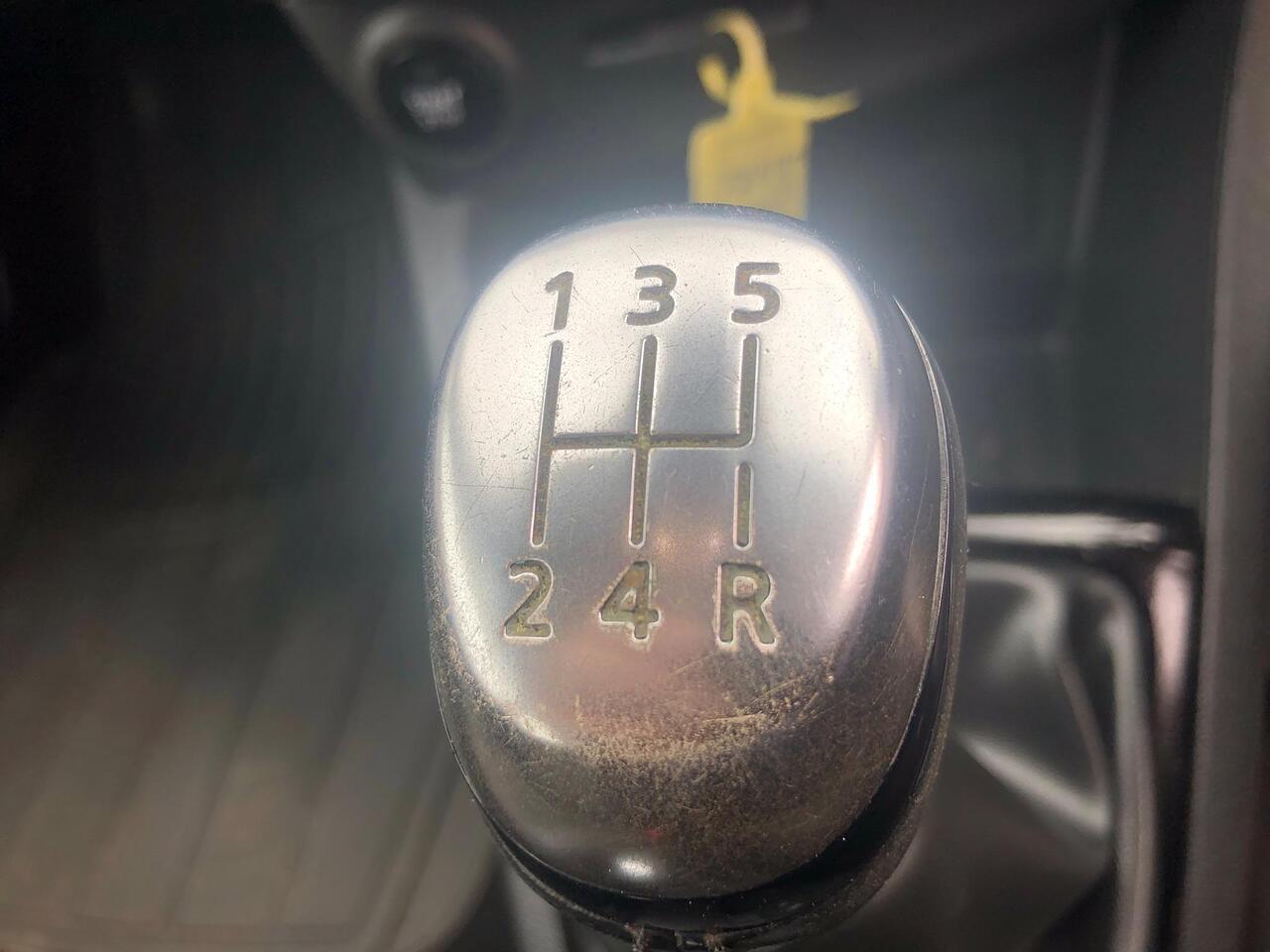 Used Renault Clio 2017 for sale - 77376111: Photo 11