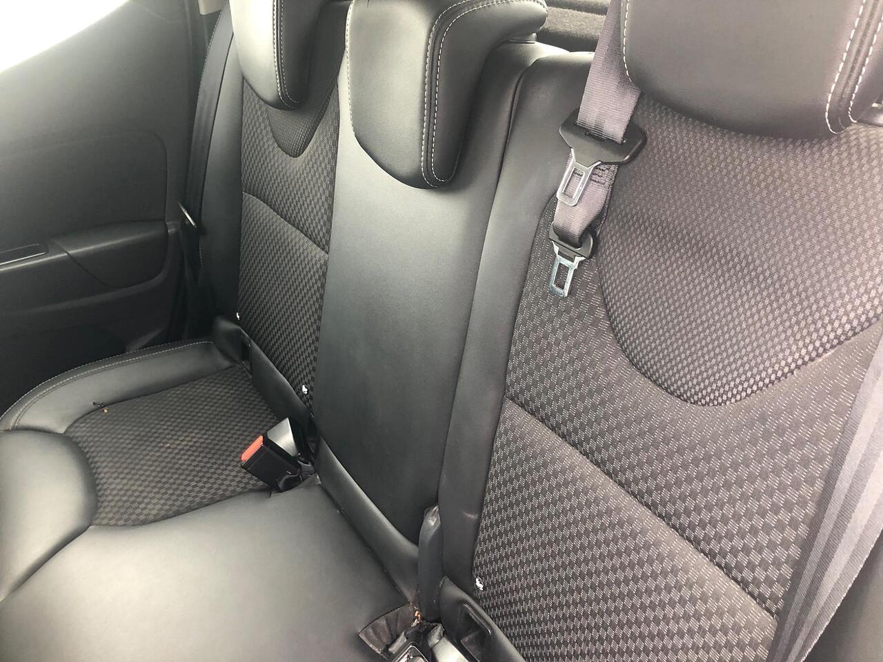 Used Renault Clio 2017 for sale - 77376111: Photo 20