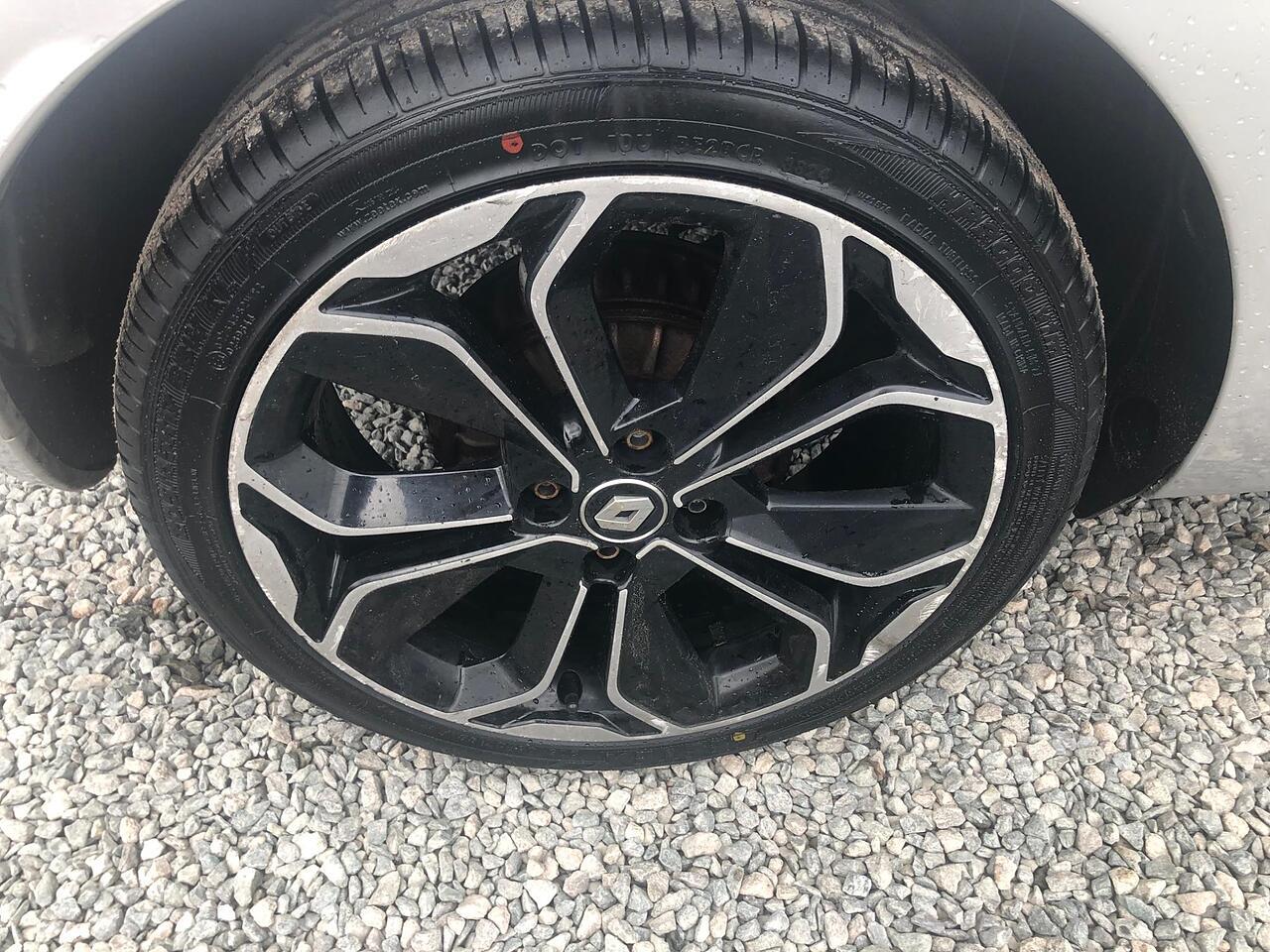 Used Renault Clio 2017 for sale - 77376111: Photo 31