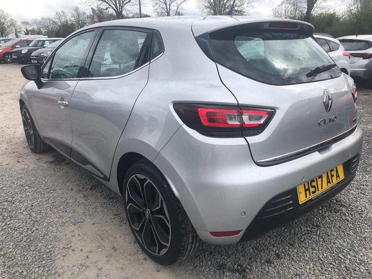 Used Renault Clio 2017 for sale - 77376111: Photo 4