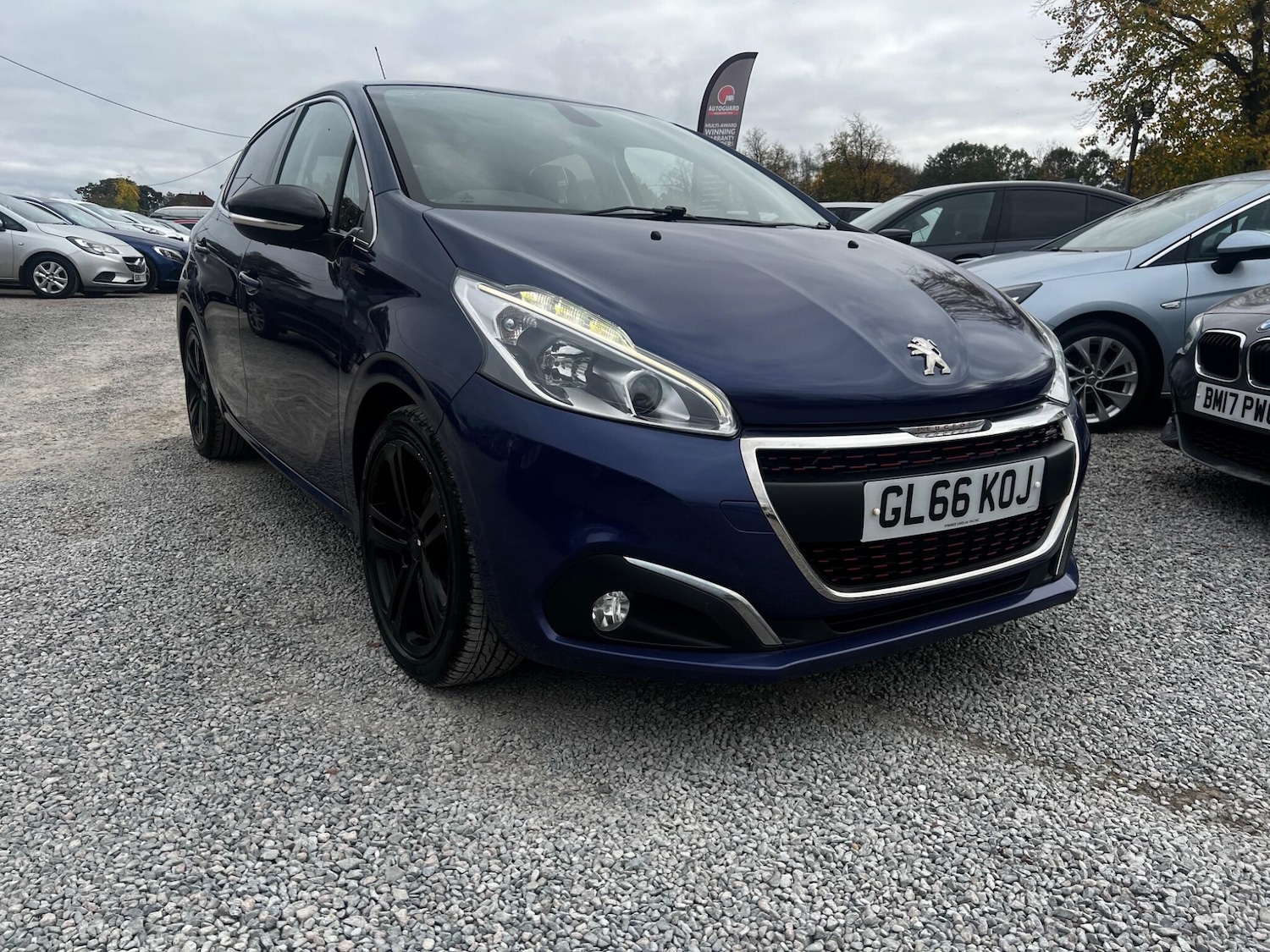 Used Peugeot 208 2016 for sale - 76486777: Photo 2