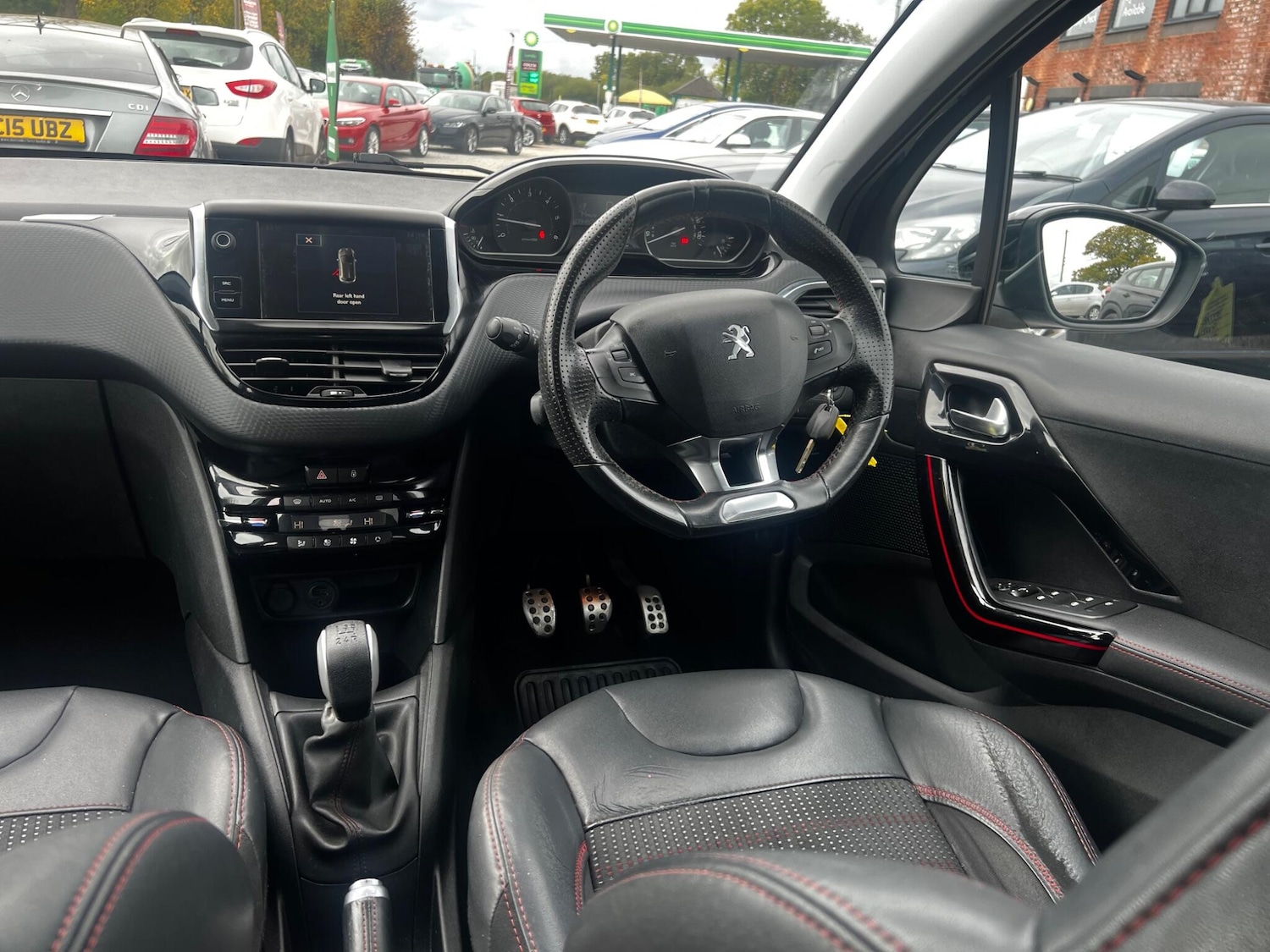 Used Peugeot 208 2016 for sale - 76486777: Photo 22