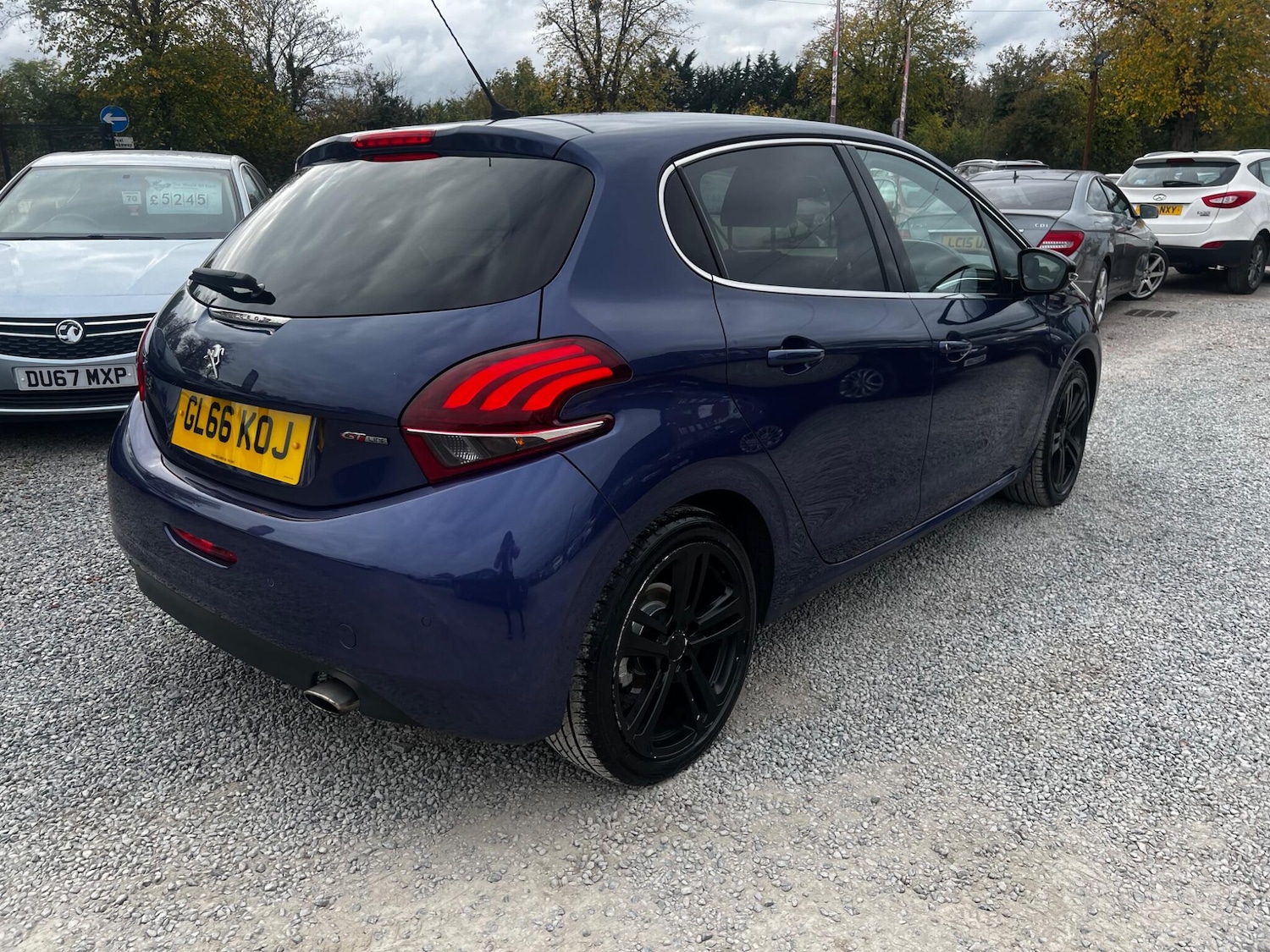 Used Peugeot 208 2016 for sale - 76486777: Photo 6