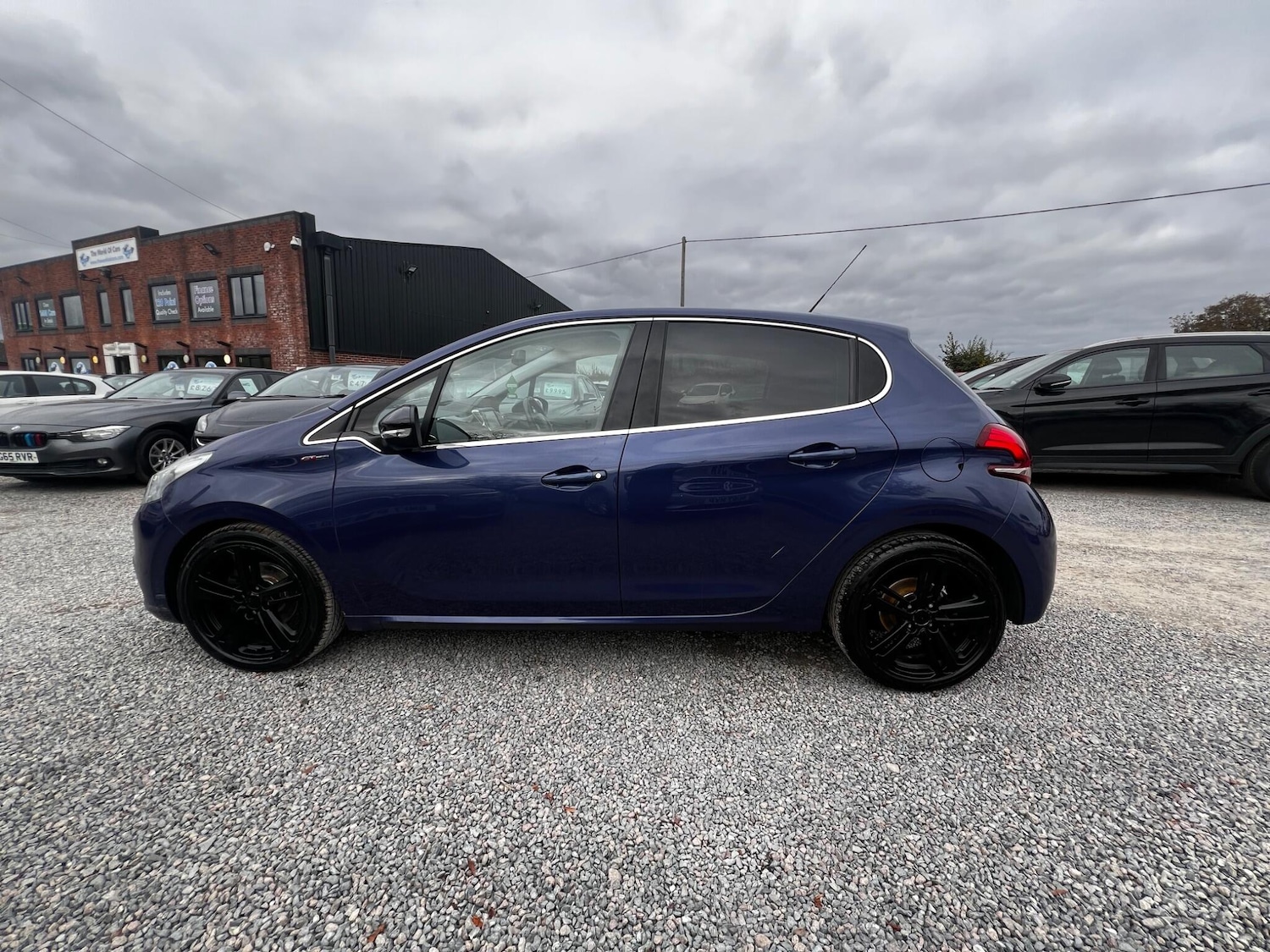 Used Peugeot 208 2016 for sale - 76486777: Photo 8