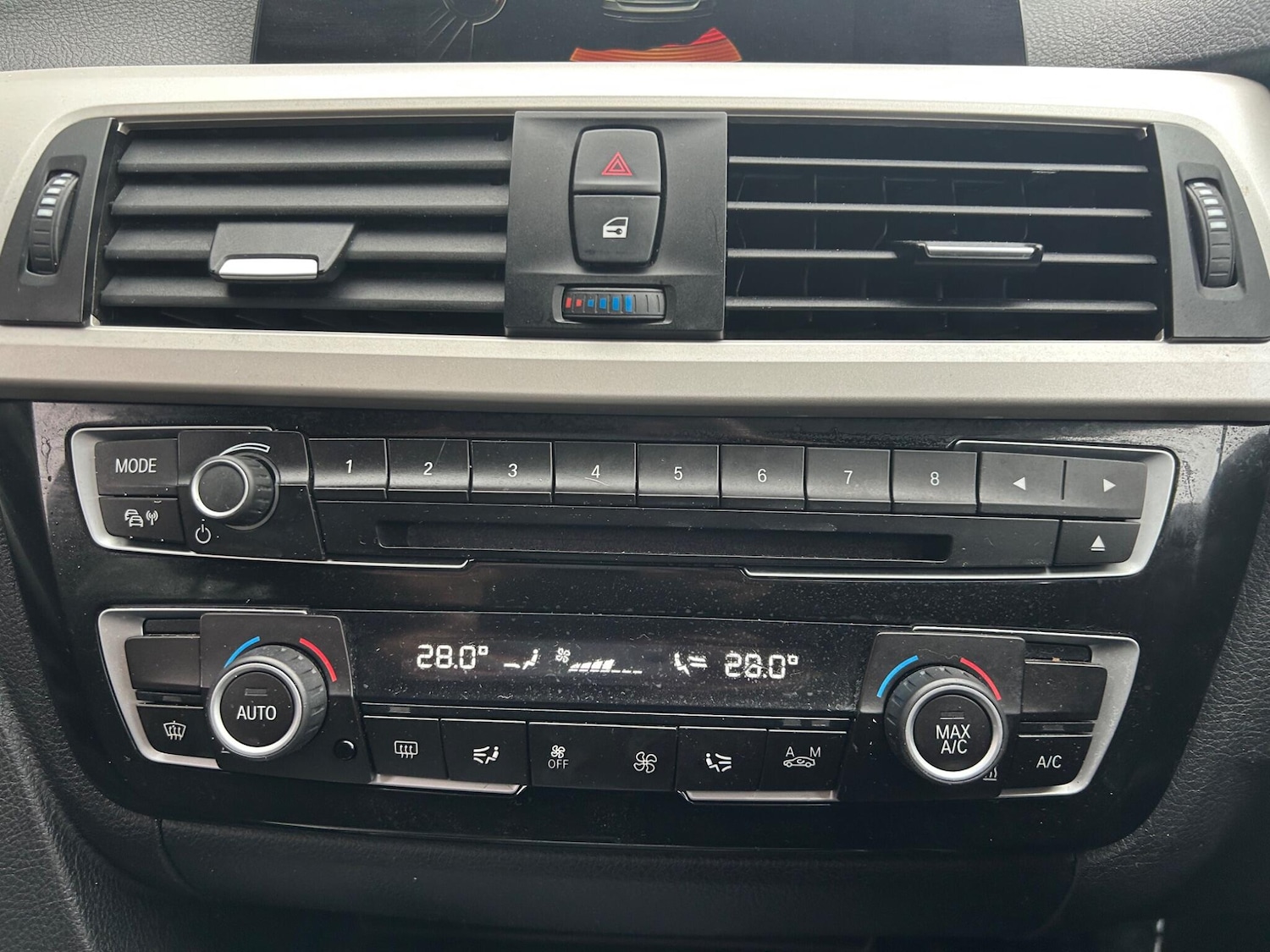 Used BMW 3 Series 2017 for sale - 77611685: Photo 30