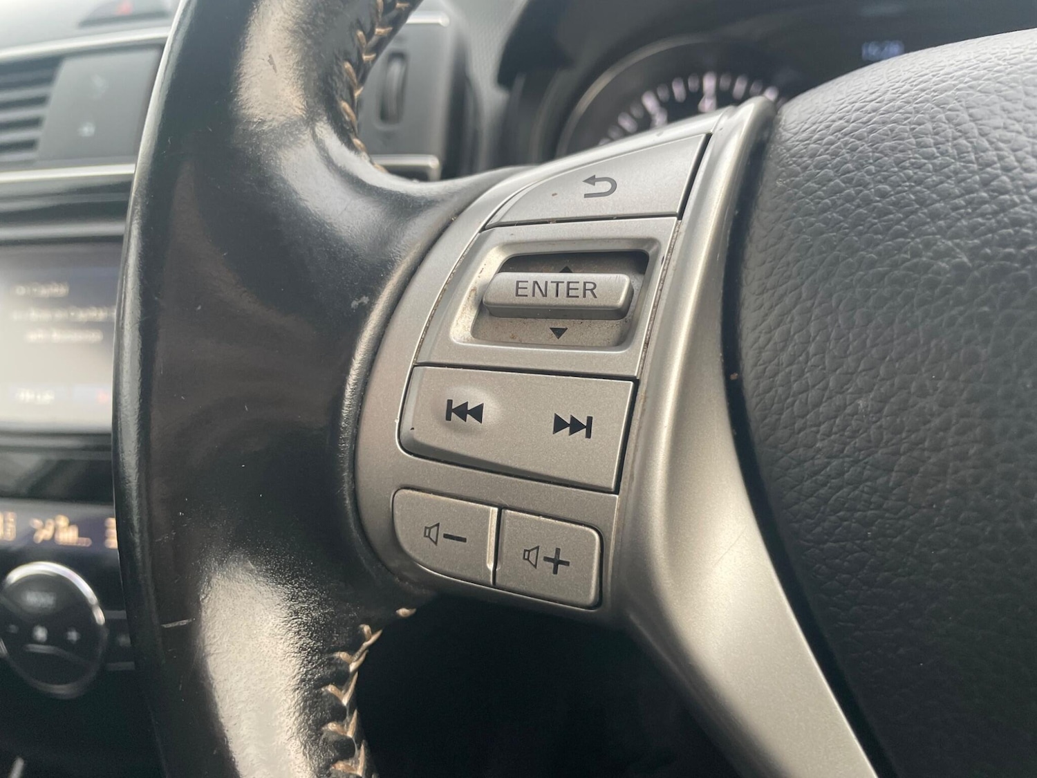 Used Nissan Pulsar for sale - 77306240: Photo 24