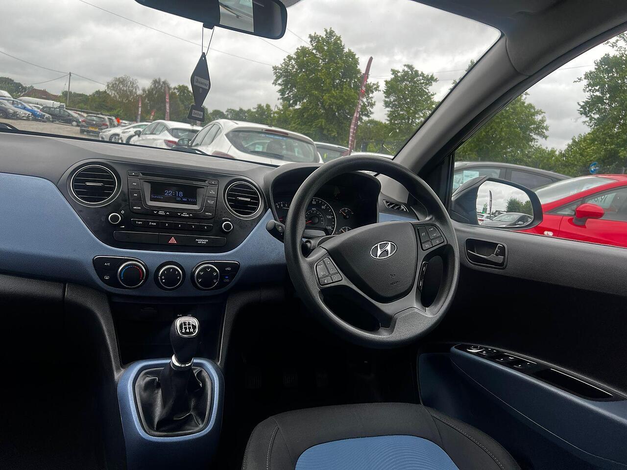 Used Hyundai i10 2016 for sale - 76689875: Photo 17