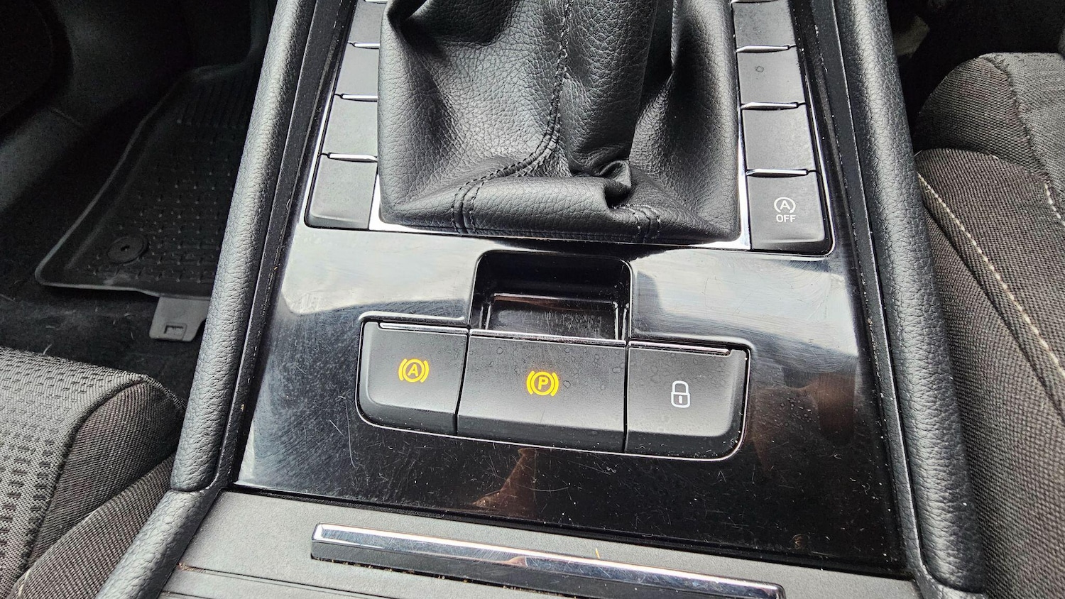 Used Skoda Superb 2017 for sale - 76486731: Photo 25