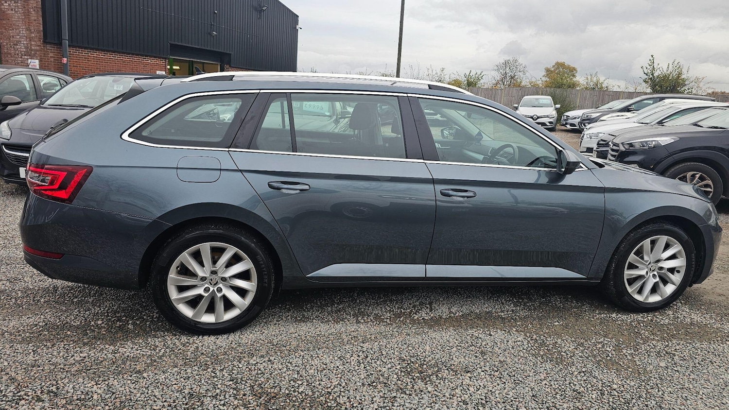 Used Skoda Superb 2017 for sale - 76486731: Photo 8