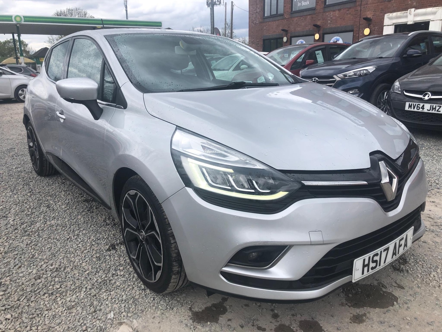 Used Renault Clio 2017 for sale - 76486724: Photo 2