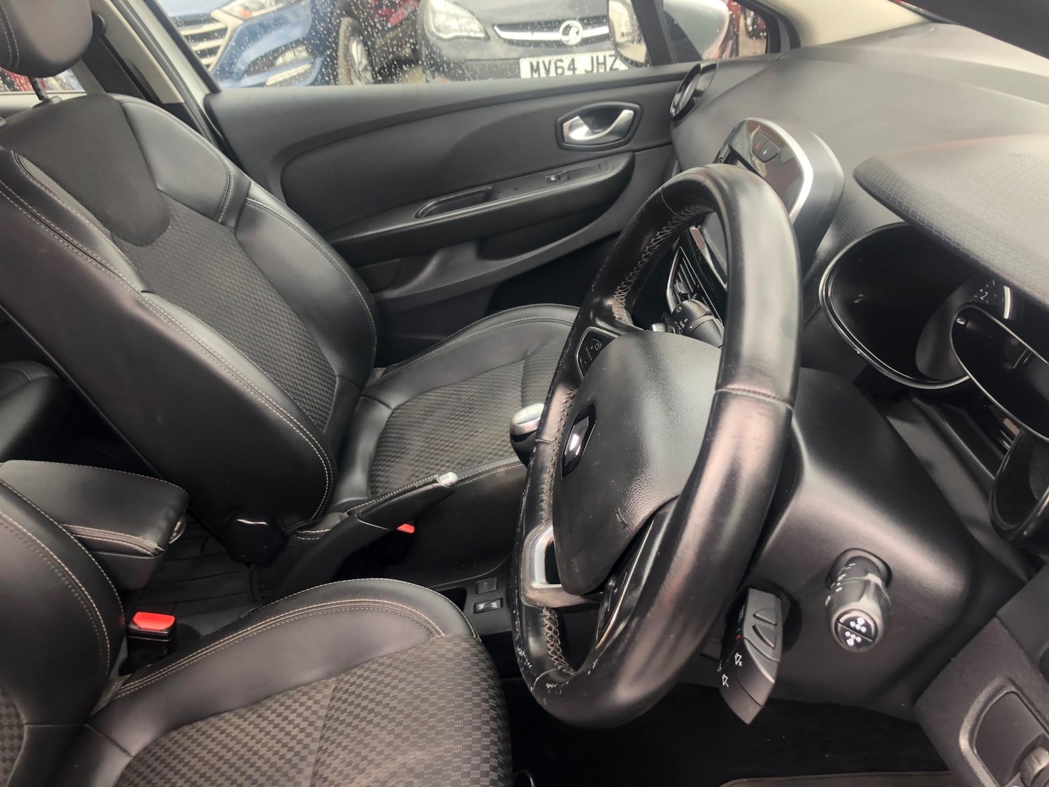 Used Renault Clio 2017 for sale - 76486724: Photo 26