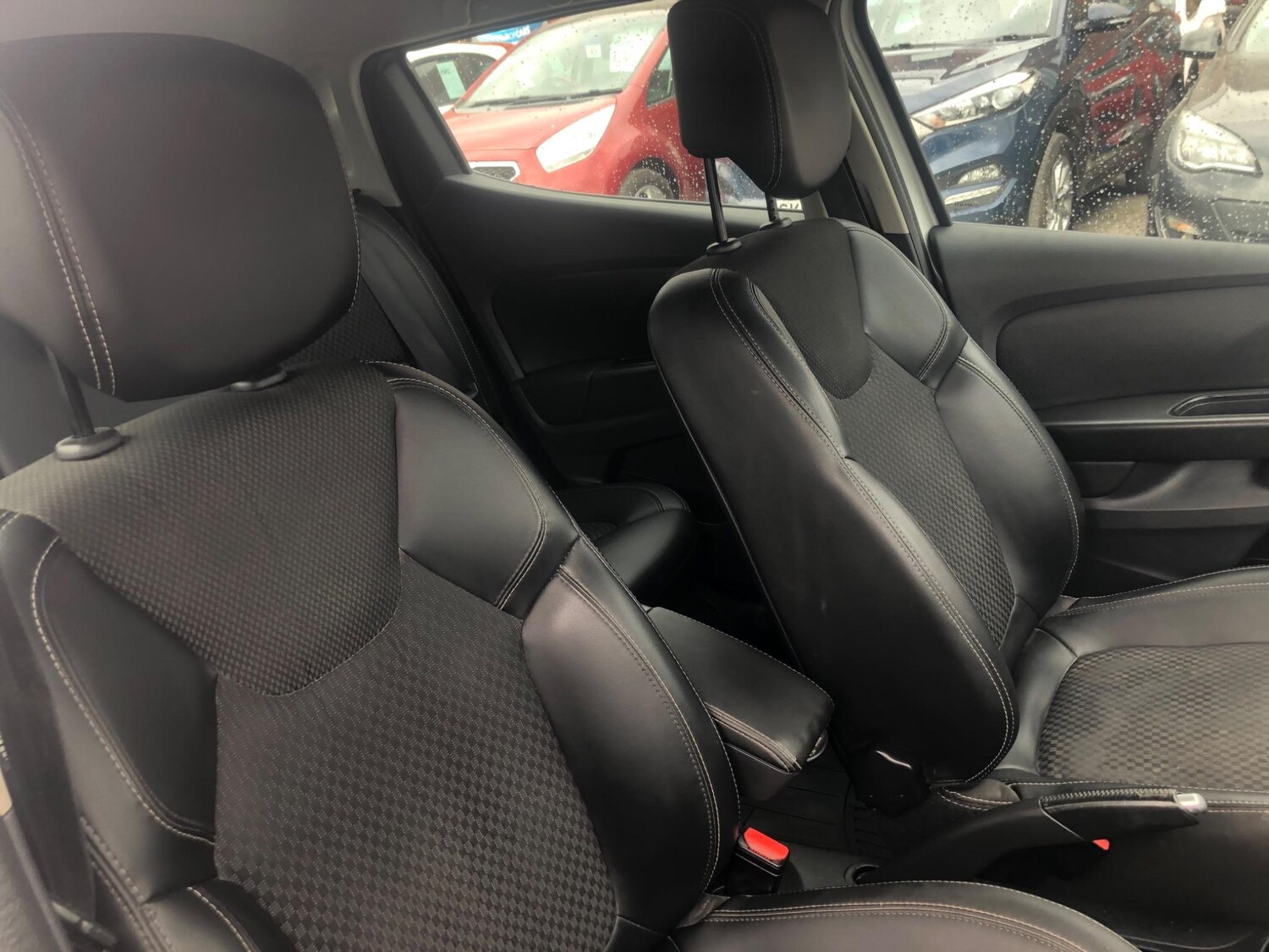 Used Renault Clio 2017 for sale - 76486724: Photo 27