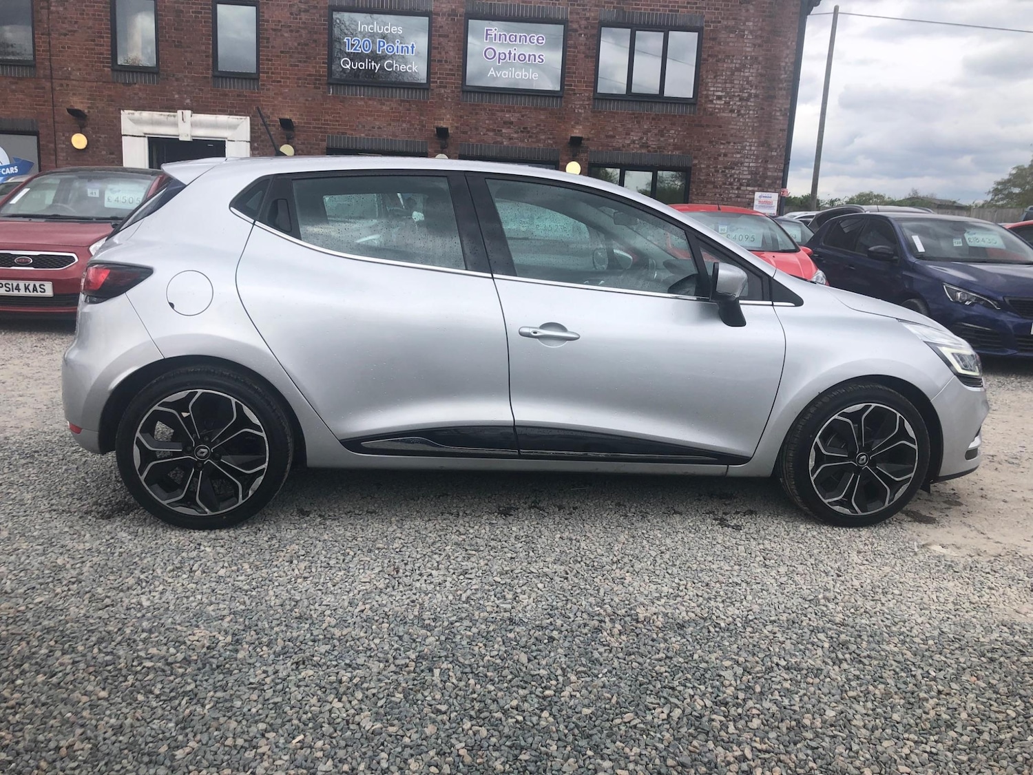 Used Renault Clio 2017 for sale - 76486724: Photo 47