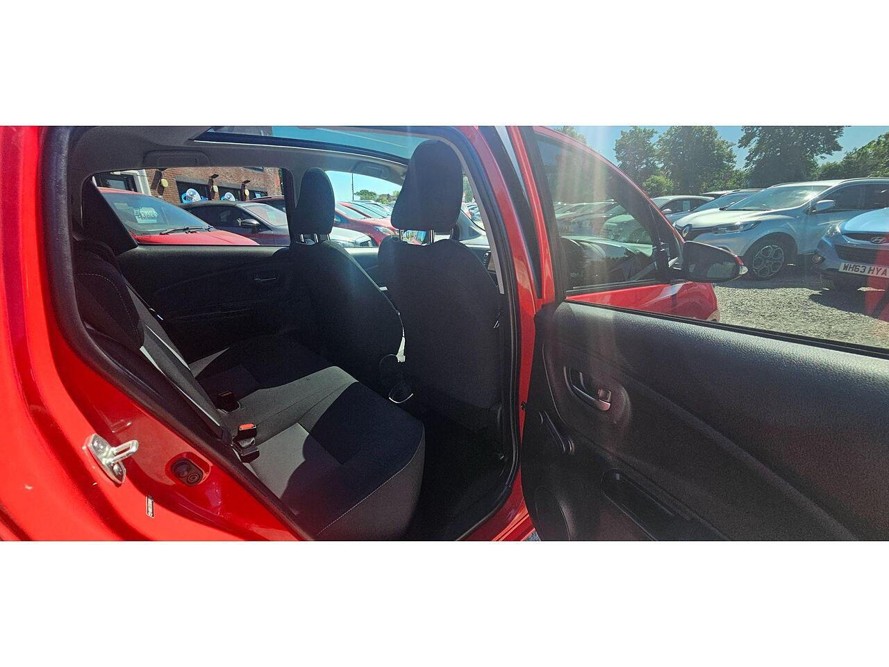 Used Toyota Yaris 2017 for sale - 76486712: Photo 16