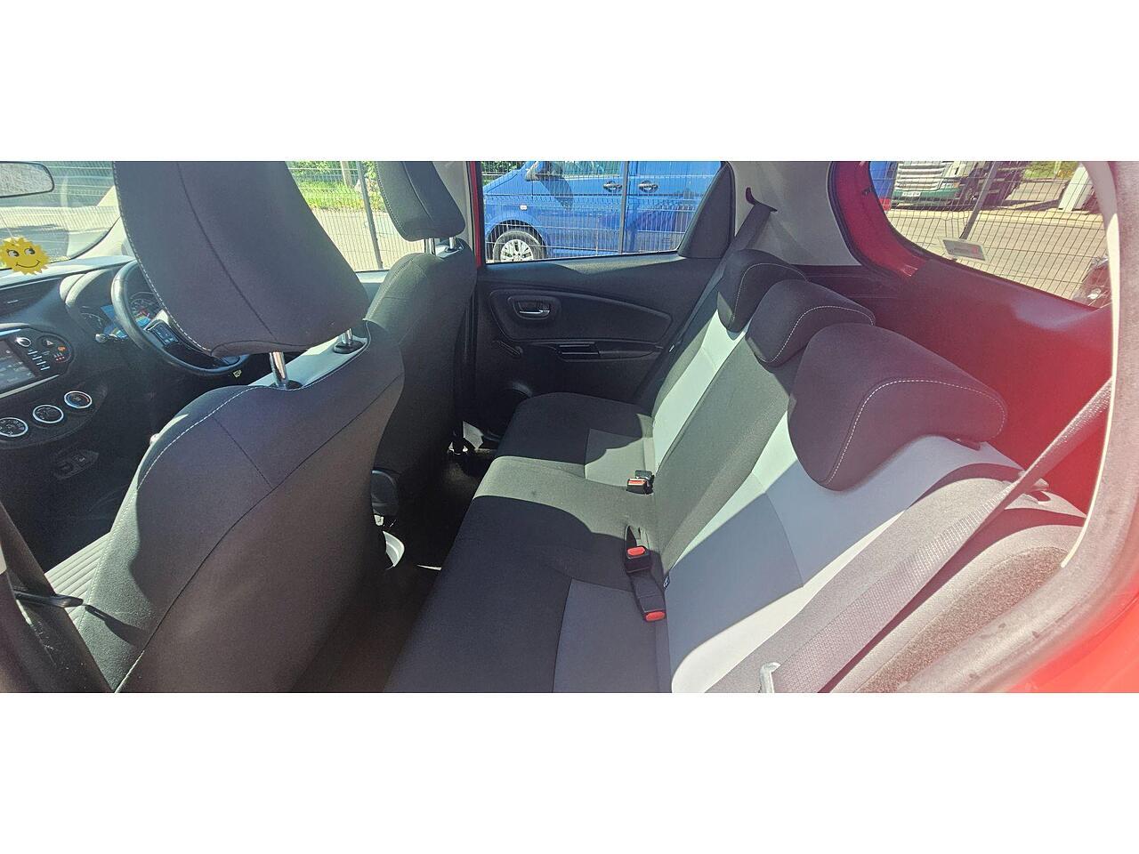 Used Toyota Yaris 2017 for sale - 76486712: Photo 21